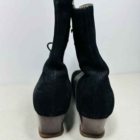JOHN FLUEVOG OPERETTAS MARIETTA 10.5 BLACK SUEDE LEATHER BOOTS - Picture 4 of 6